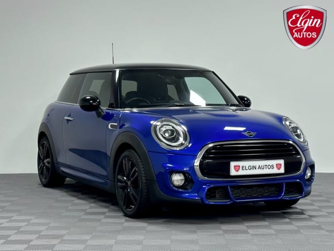 2025 Mini Hatch