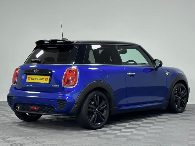 2025 Mini Hatch