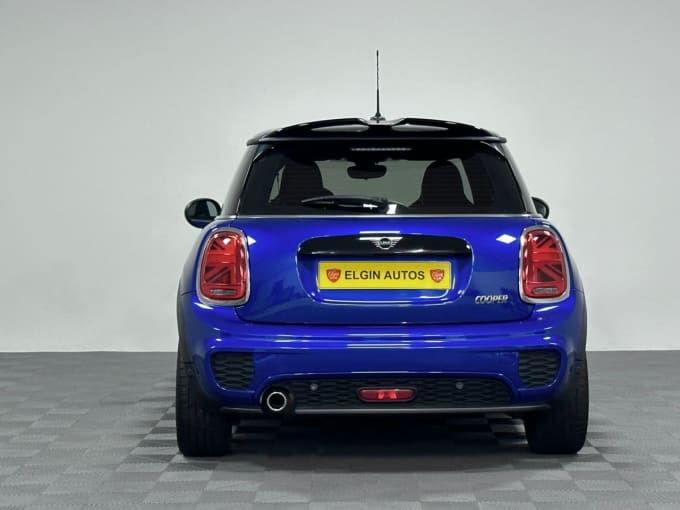 2025 Mini Hatch