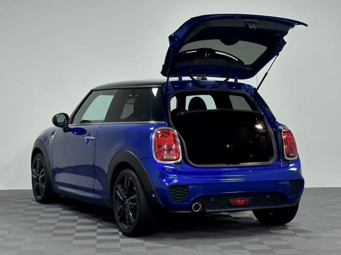 2025 Mini Hatch