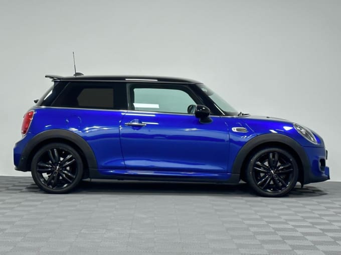 2025 Mini Hatch