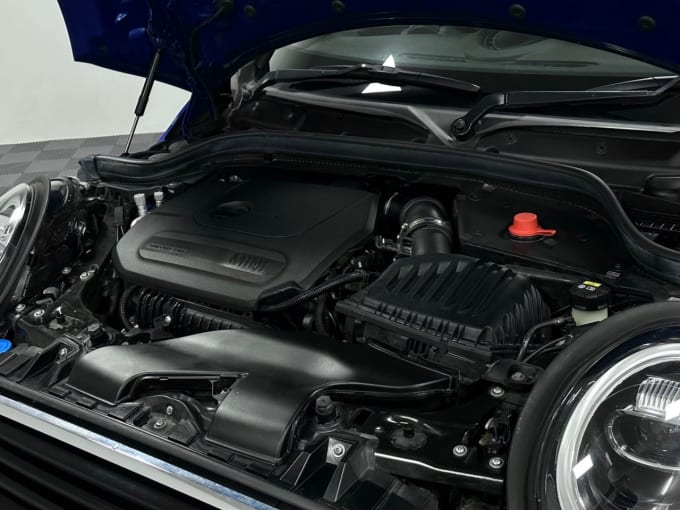 2025 Mini Hatch