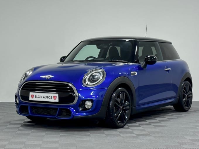 2025 Mini Hatch