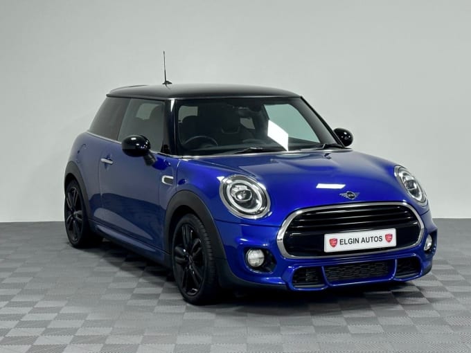 2025 Mini Hatch