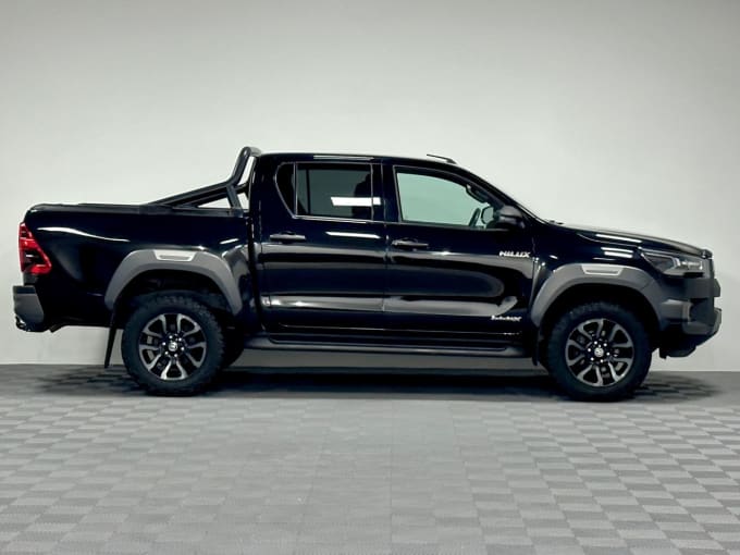 2025 Toyota Hi-lux