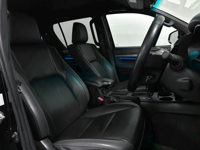 2025 Toyota Hi-lux