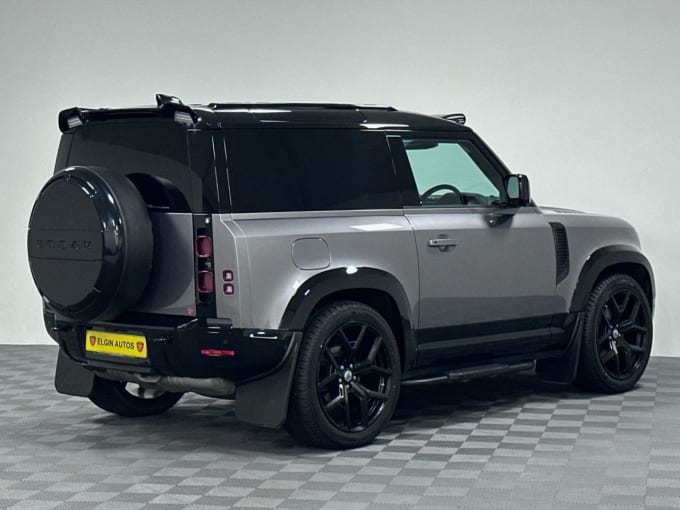 2025 Land Rover Defender 90