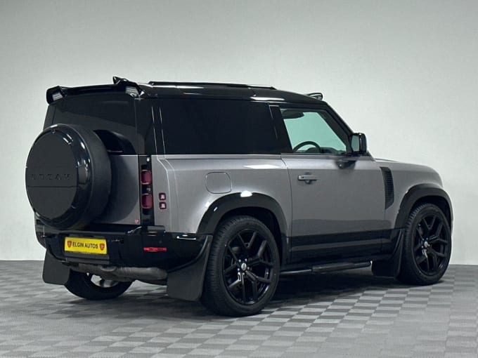 2025 Land Rover Defender 90