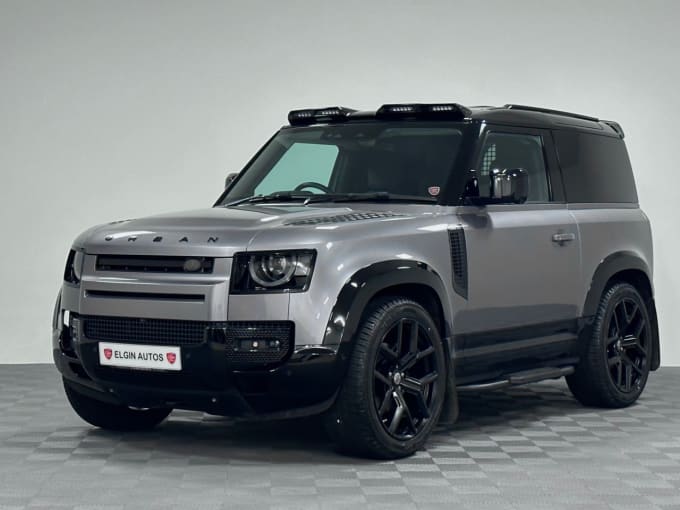 2025 Land Rover Defender 90
