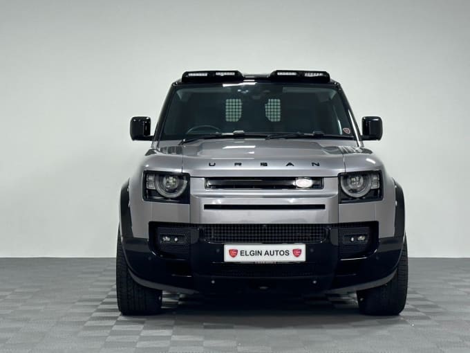 2025 Land Rover Defender 90
