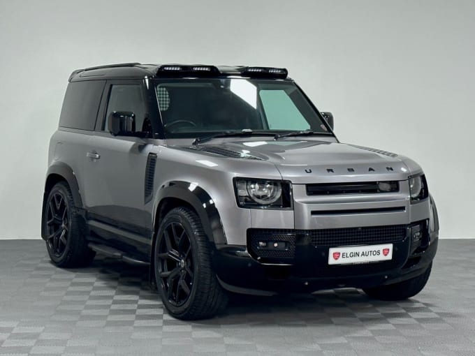 2025 Land Rover Defender 90