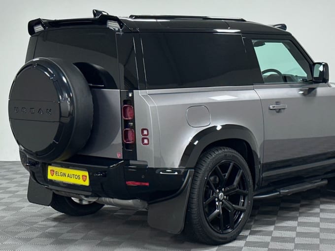 2025 Land Rover Defender 90