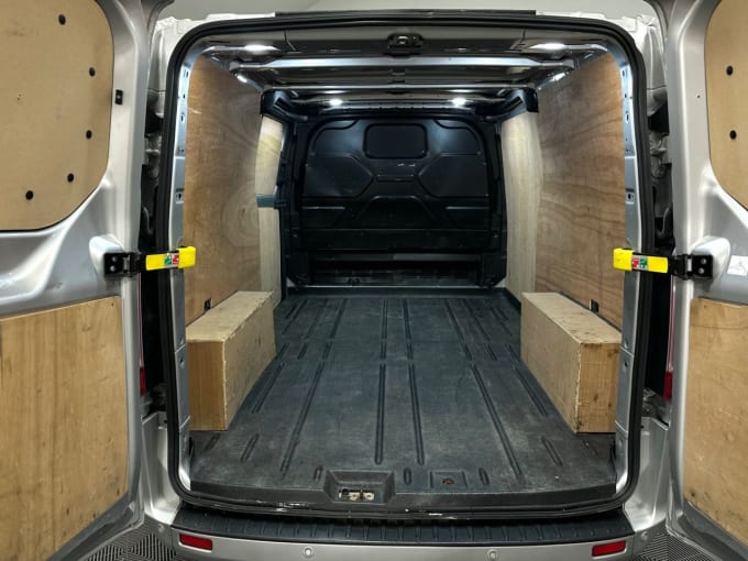2025 Ford Transit Custom