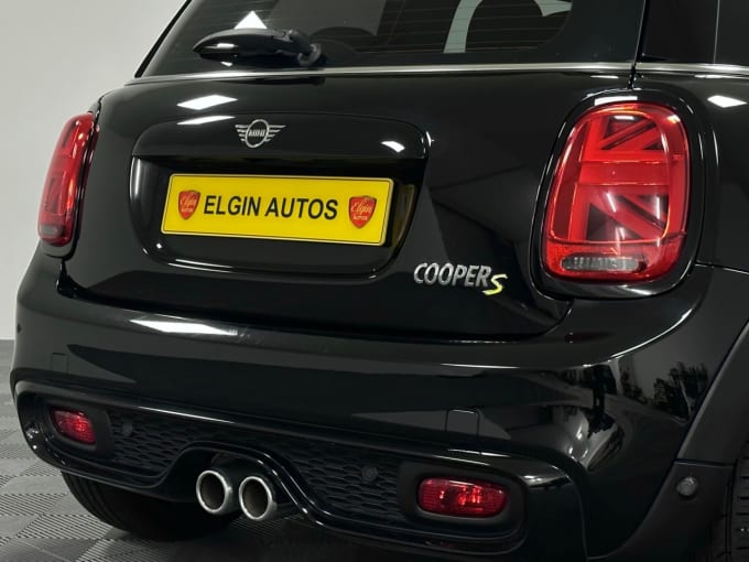 2025 Mini Hatch