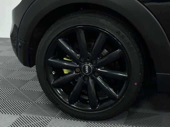 2025 Mini Hatch