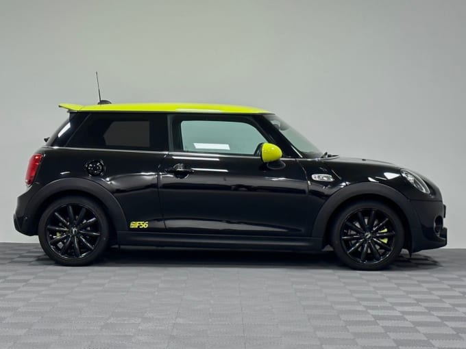 2025 Mini Hatch