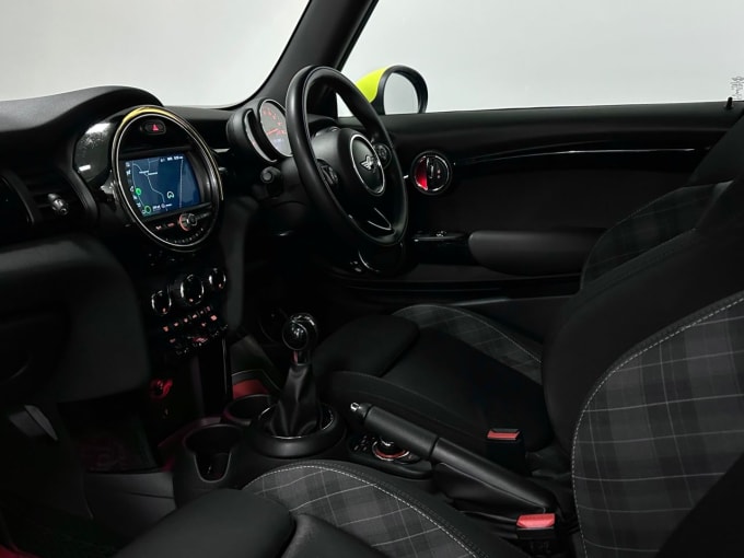 2025 Mini Hatch