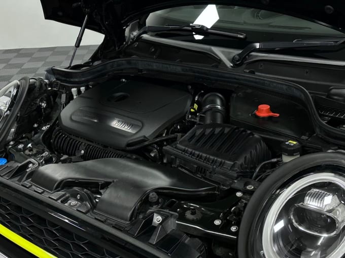 2025 Mini Hatch
