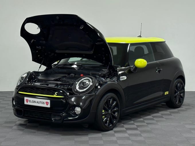 2025 Mini Hatch