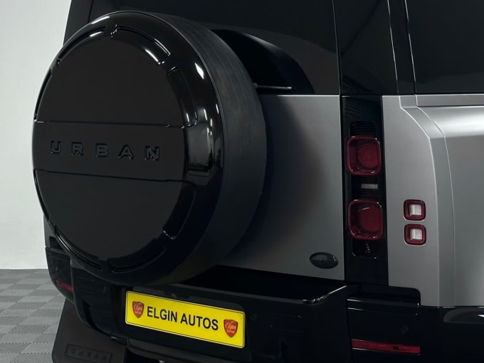 2025 Land Rover Defender 90
