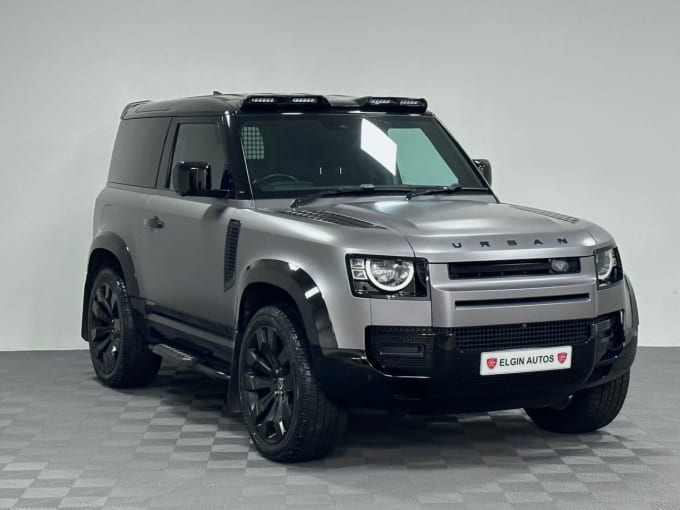 2025 Land Rover Defender 90