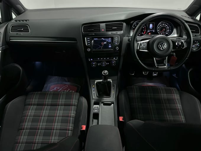 2025 Volkswagen Golf