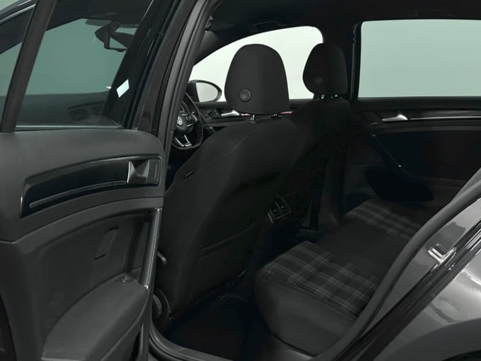 2025 Volkswagen Golf