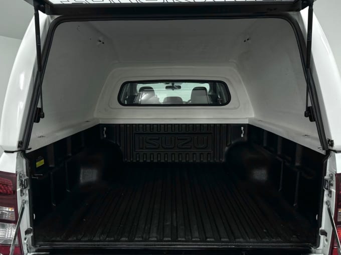 2025 Isuzu D-max