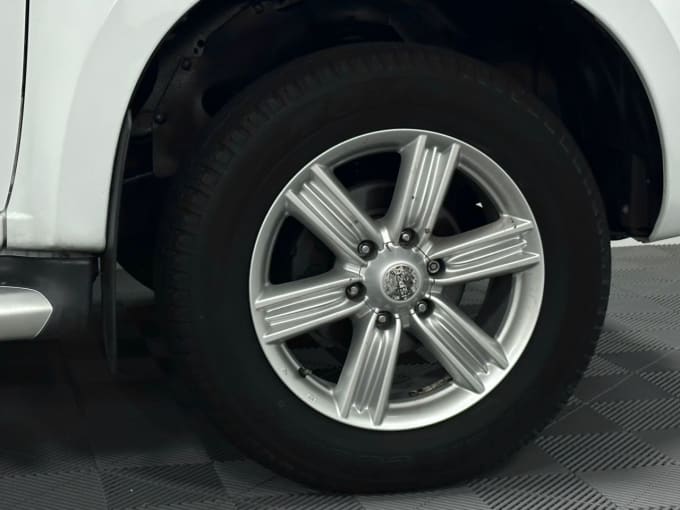 2025 Isuzu D-max
