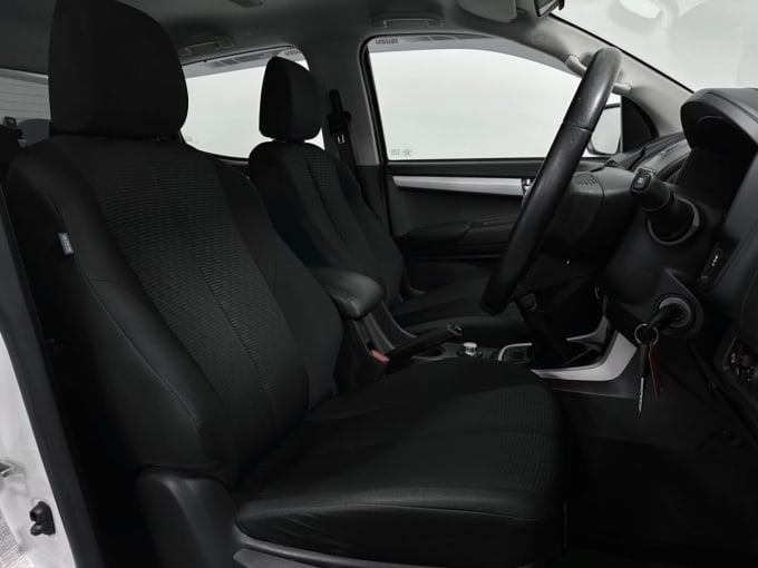 2025 Isuzu D-max