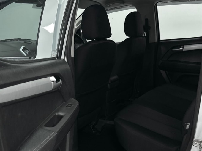 2025 Isuzu D-max