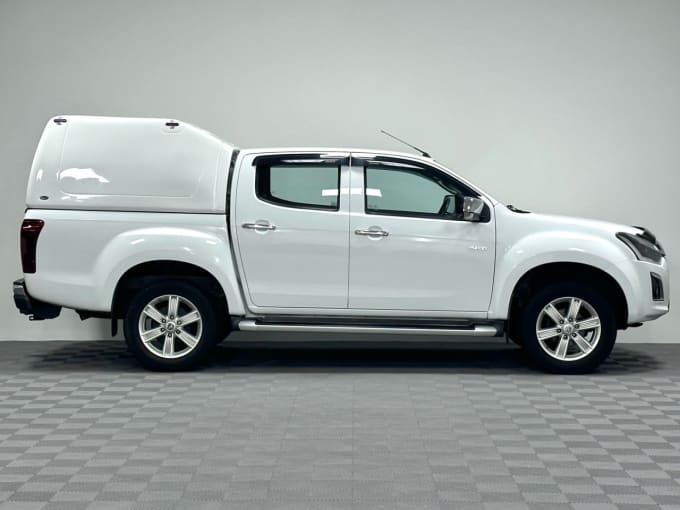 2025 Isuzu D-max