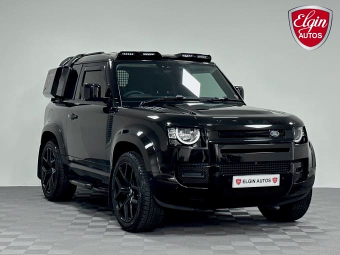 2025 Land Rover Defender 90