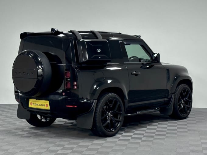 2025 Land Rover Defender 90