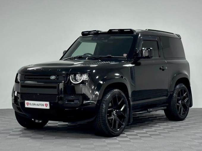 2025 Land Rover Defender 90