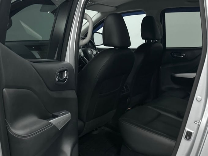 2025 Nissan Navara