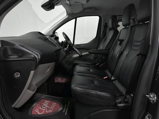 2025 Ford Transit Custom