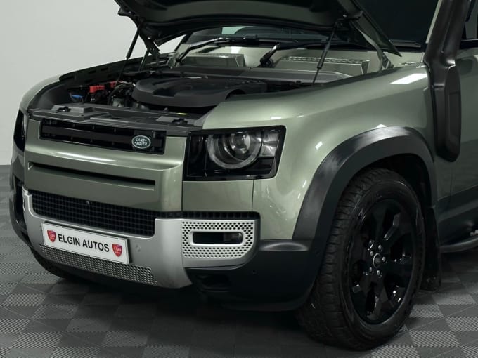 2025 Land Rover Defender 110
