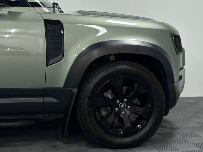 2025 Land Rover Defender 110