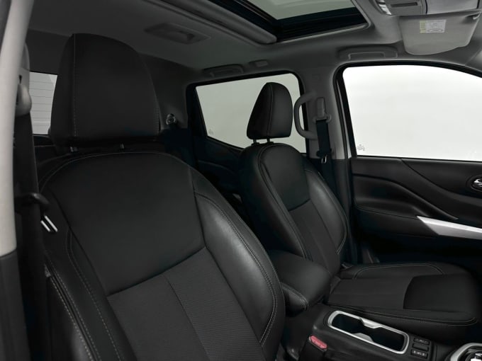 2025 Nissan Navara