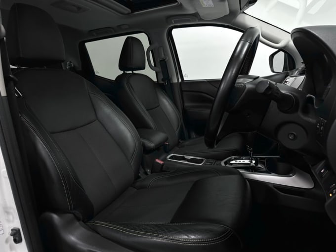 2025 Nissan Navara