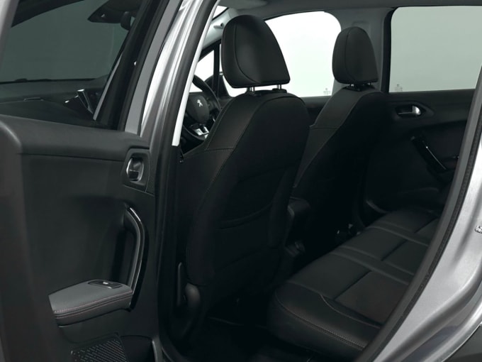 2025 Peugeot 2008