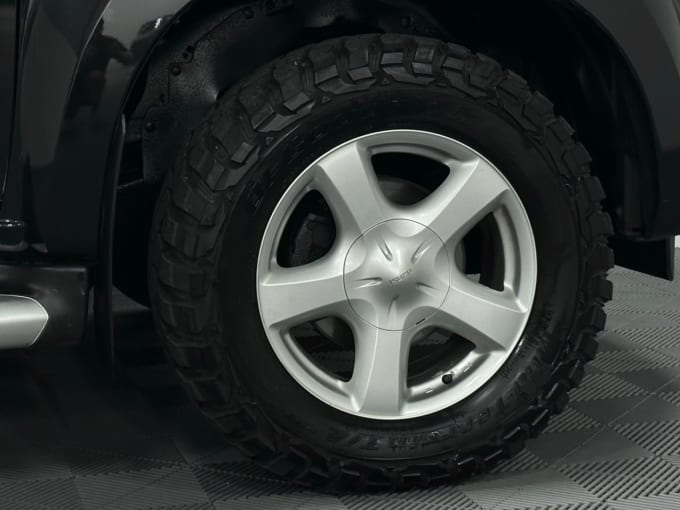 2025 Isuzu D-max