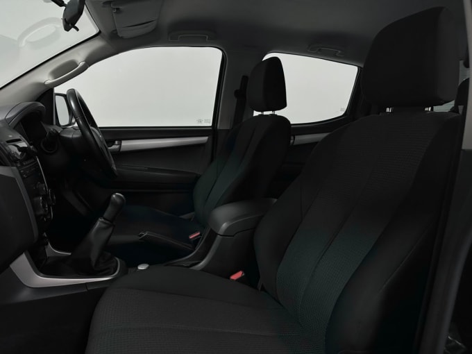 2025 Isuzu D-max