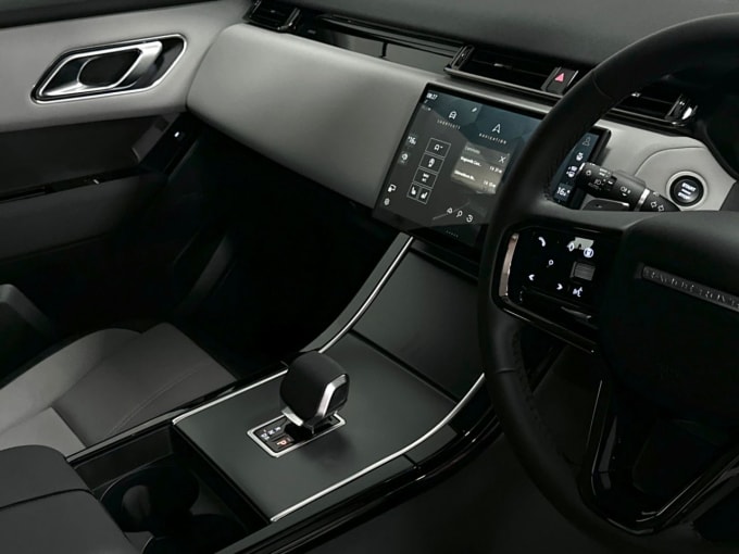 2025 Land Rover Range Rover Velar