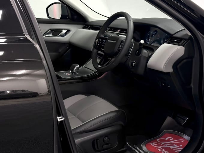 2025 Land Rover Range Rover Velar