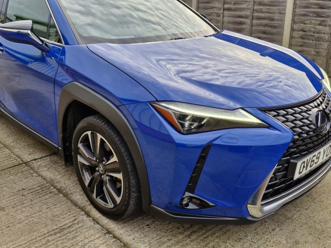 2025 Lexus Ux