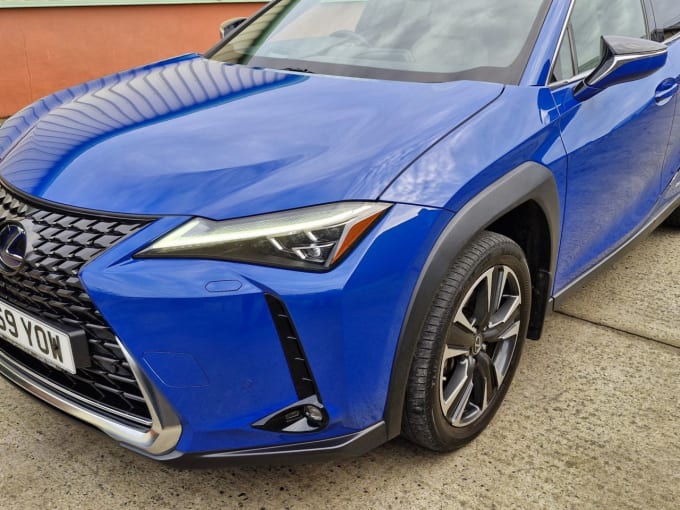 2025 Lexus Ux