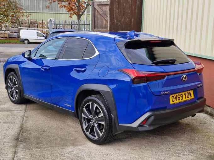 2025 Lexus Ux