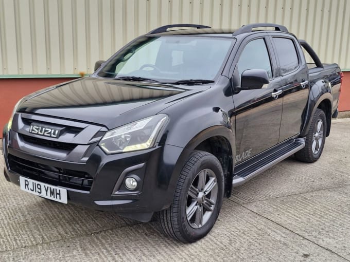 2025 Isuzu D-max